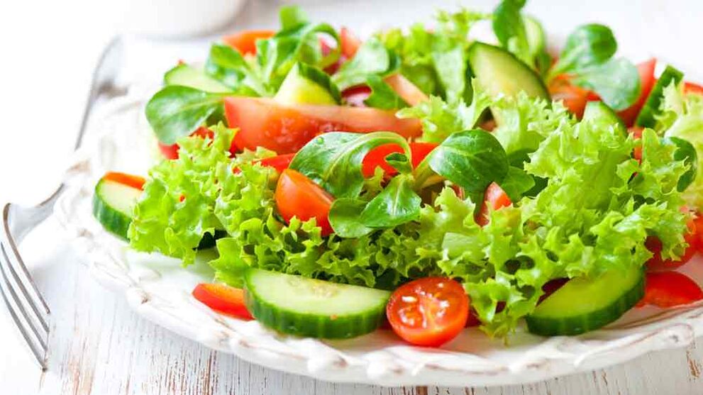 зеленчукова салата за любимата ви диета
